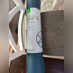 Brand new Gaiam blue yoga mat